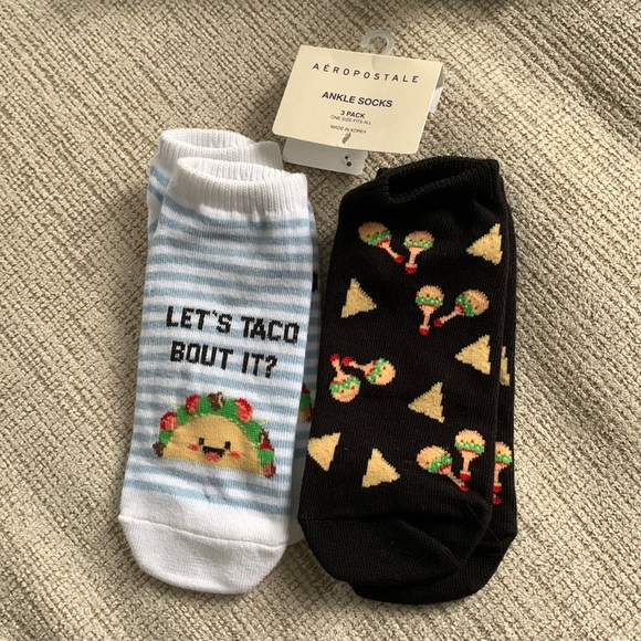 NWOT Aeropostale socks 2 pair - Picture 1 of 3